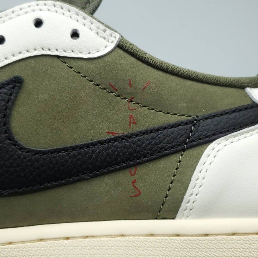 Travis Scott x Air Jordan 1 Low OG SP