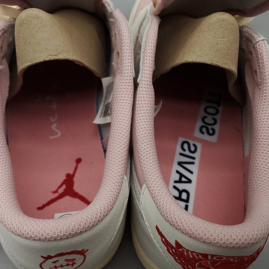 Travis Scott x Air Jordan 1 Low OG SP