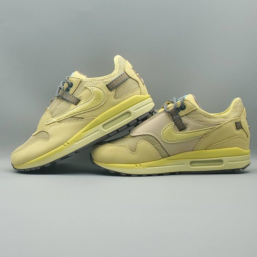 Travis Scott x Air Max 1