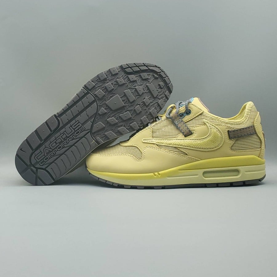 Travis Scott x Air Max 1