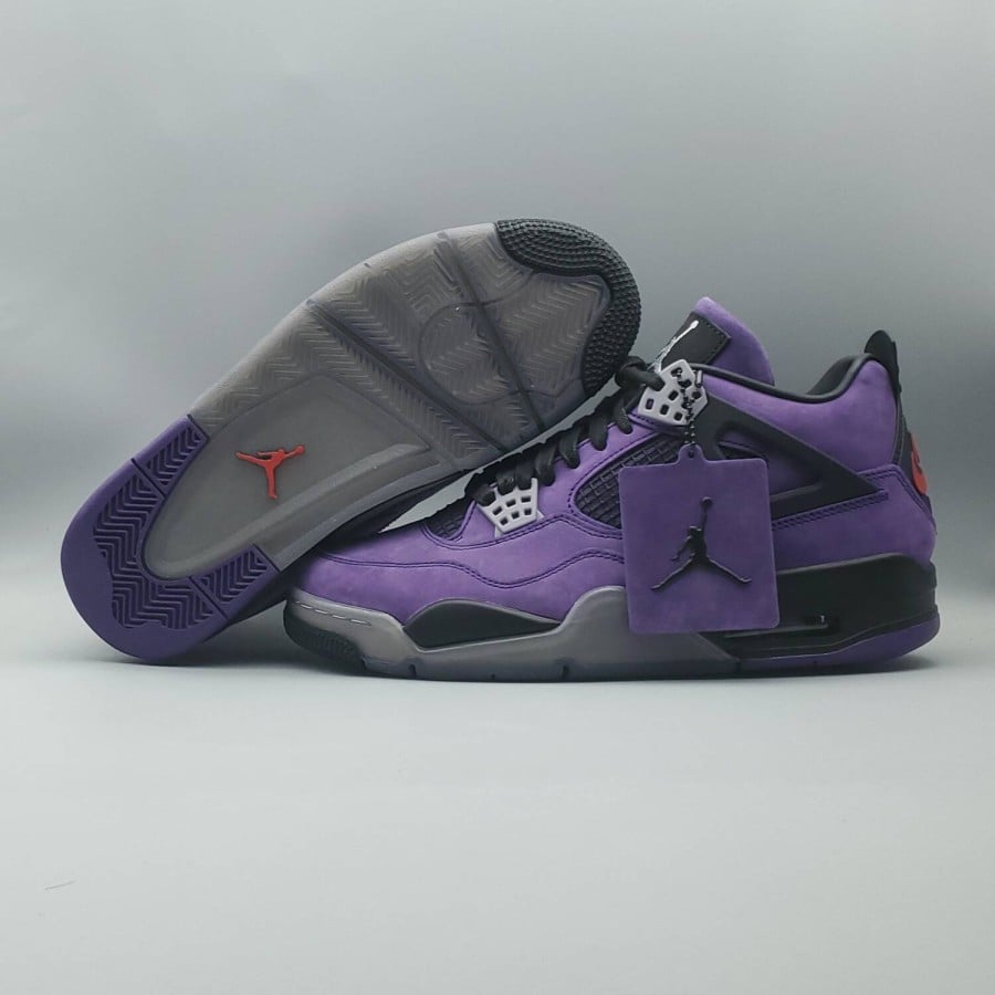 Travis Scott x Air Jordan 4 Retro
